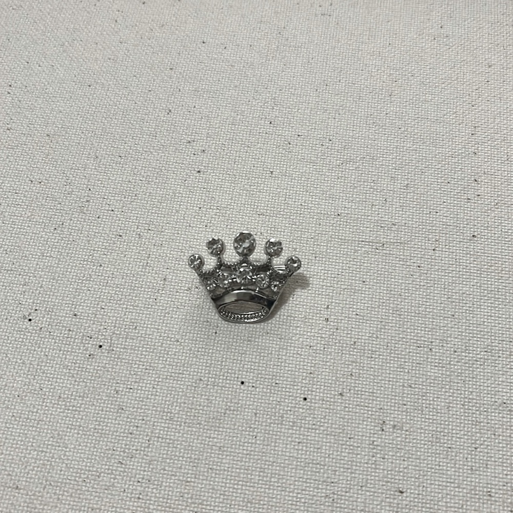 silver and diamond crown brooche